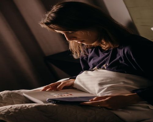 quiet evening routine after a regular workday